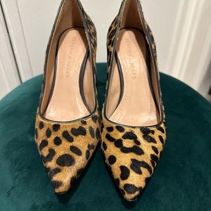 Veronica Beard leopard pumps!!